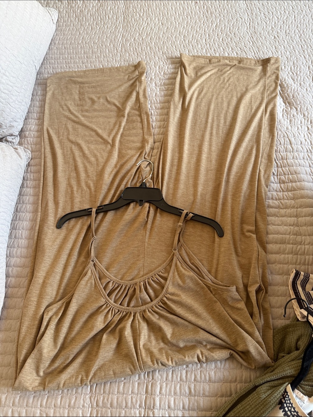 Women's Sleeveless Maxi Jumpsuit Dress in Taupe - Picture 4 of 4